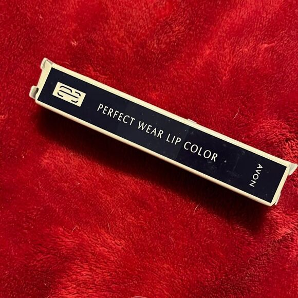 NIP Avon Perfect Wear Lip Color in Precise Pink - Picture 2 of 2